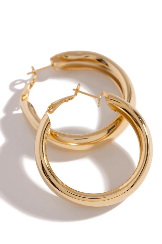 Load image into Gallery viewer, Chunky Gold Hoop Earring
