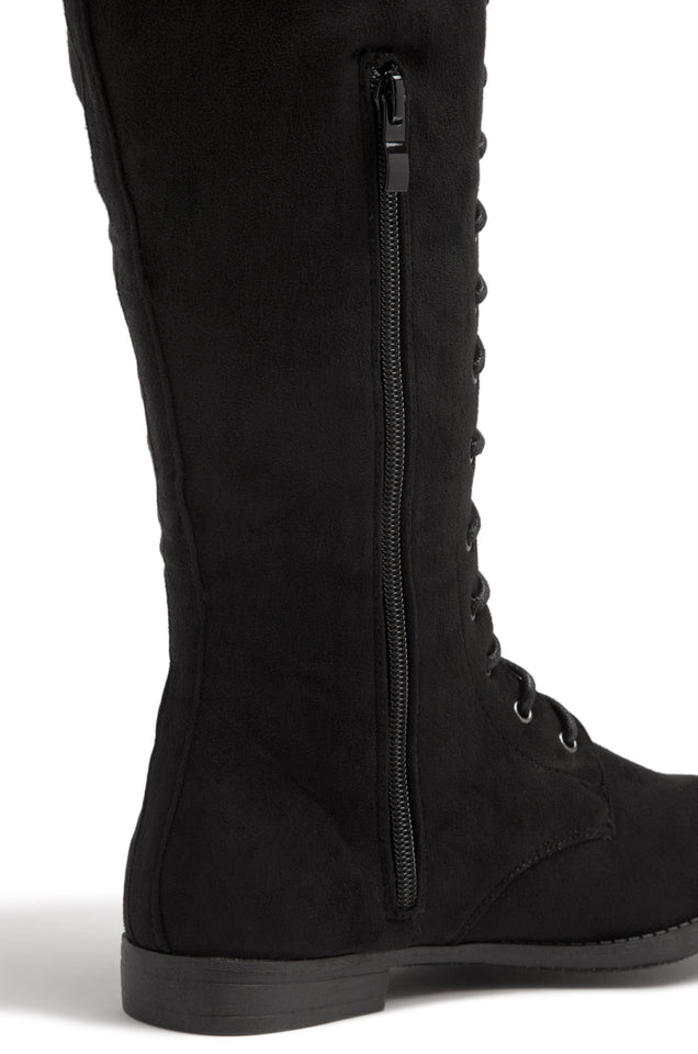 Load image into Gallery viewer, black closed toe boot 
