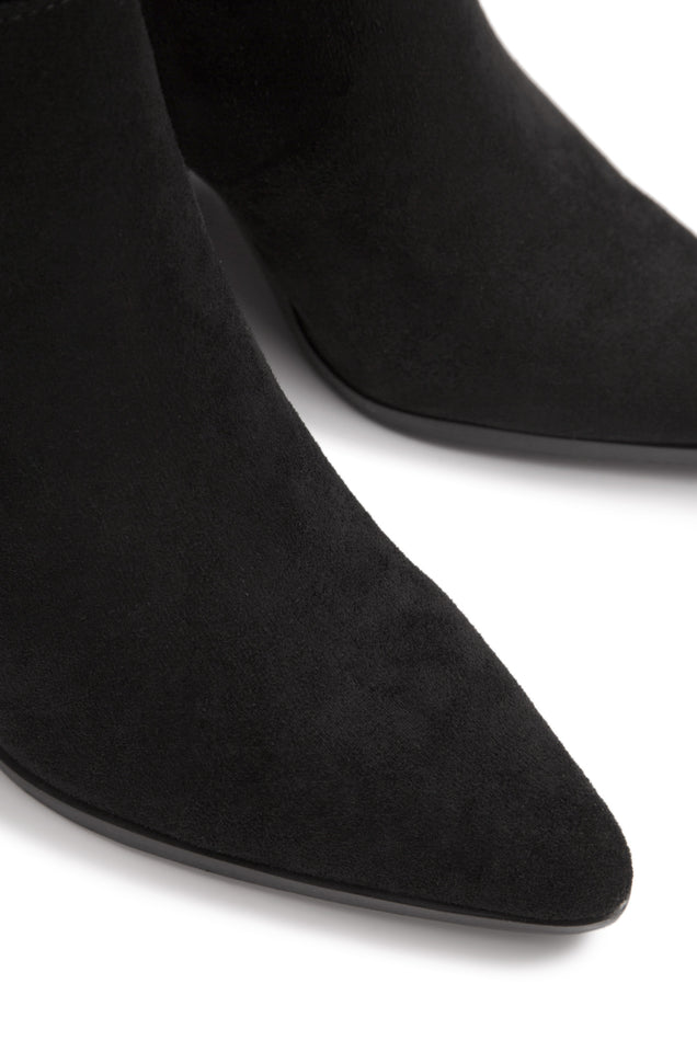 Load image into Gallery viewer, Black Boots
