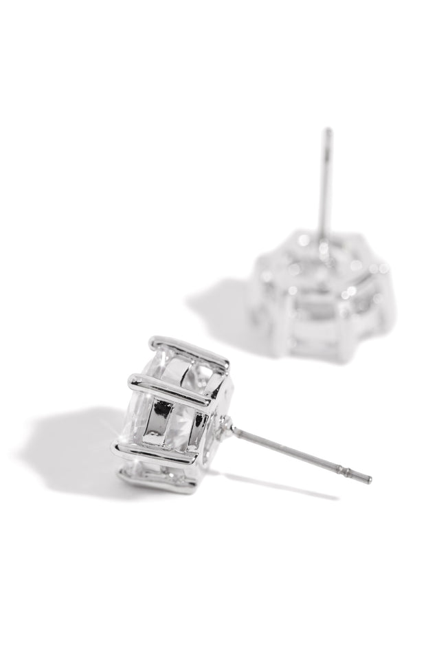 Load image into Gallery viewer, Circle Stud Earring
