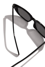 Load image into Gallery viewer, Chill Views Cat Eye Sunglasses - Black
