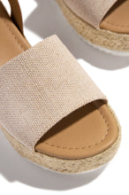 Load image into Gallery viewer, Voyage Platform Espadrille Sandals - Burlap
