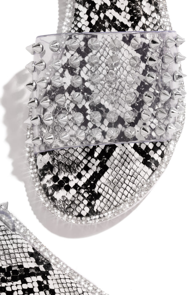 Load image into Gallery viewer, Wild Stunner - Snake
