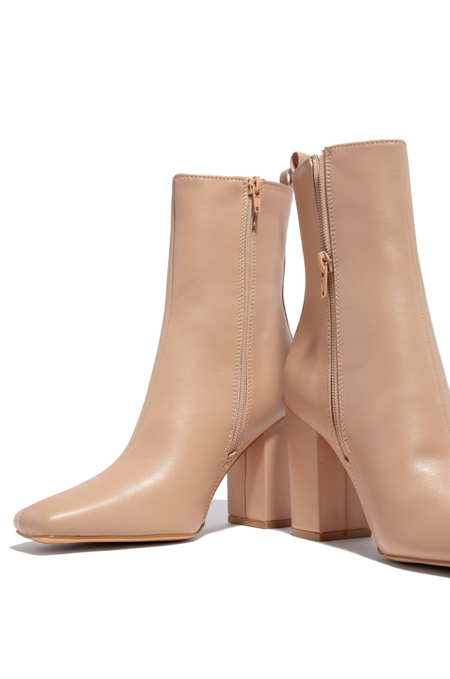 Load image into Gallery viewer, Nude Ankle Boots
