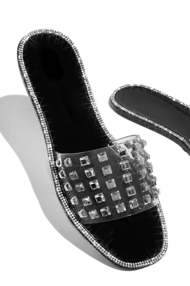 Load image into Gallery viewer, Luxe Chillin - Black
