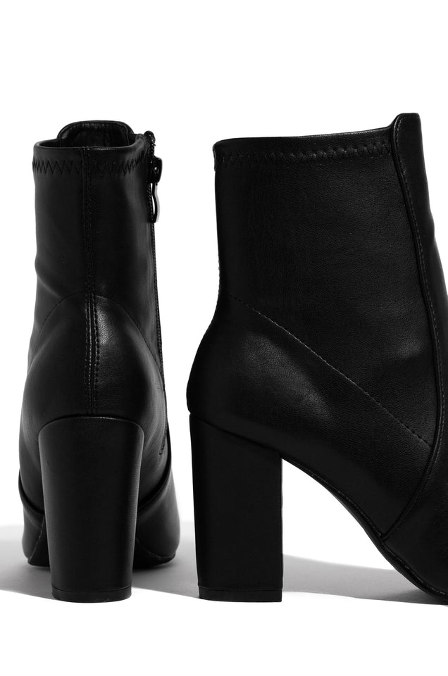 Shop Womens Black Ankle Boots  Trendy Ankle Boots – MISS LOLA