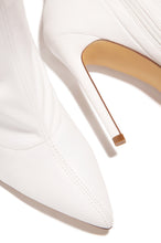 Load image into Gallery viewer, Sultry Touch - White PU
