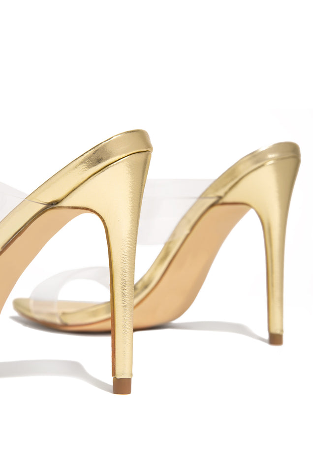 Load image into Gallery viewer, Gold Tone High Heels
