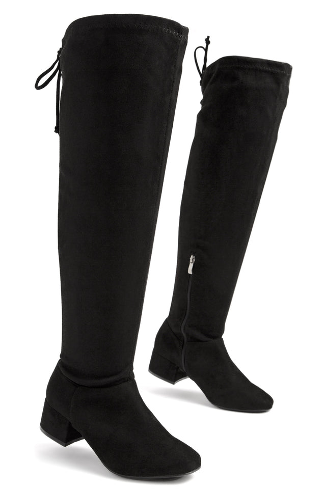Load image into Gallery viewer, black closed toe boot 
