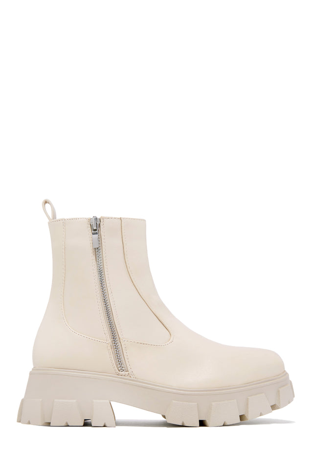 Load image into Gallery viewer, Nude Boots
