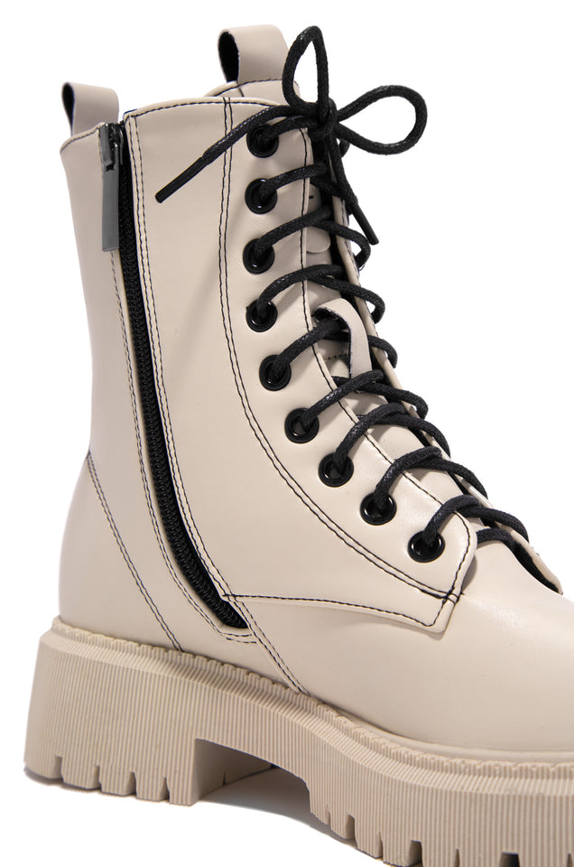 Load image into Gallery viewer, Nude Boots With Inward Zipper Closure 
