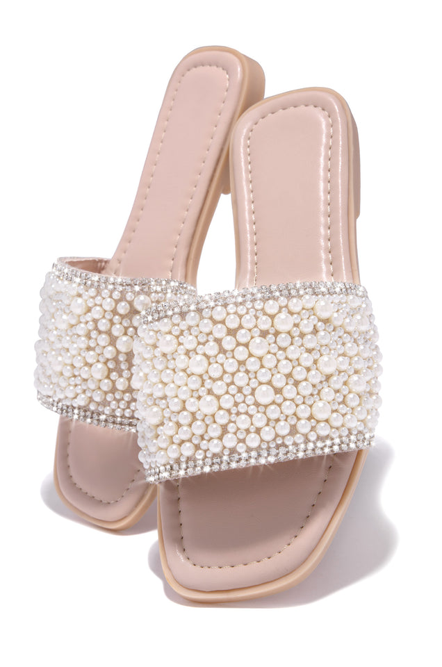 Load image into Gallery viewer, Nude Embellished Sandals 
