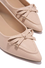 Load image into Gallery viewer, Boss Lady Closed Pointed Toe Flats - Nude
