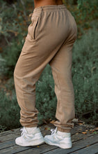 Load image into Gallery viewer, Grateful Jogger - Nude
