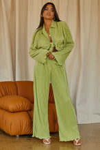 Load image into Gallery viewer, Olive Green Two Piece Set
