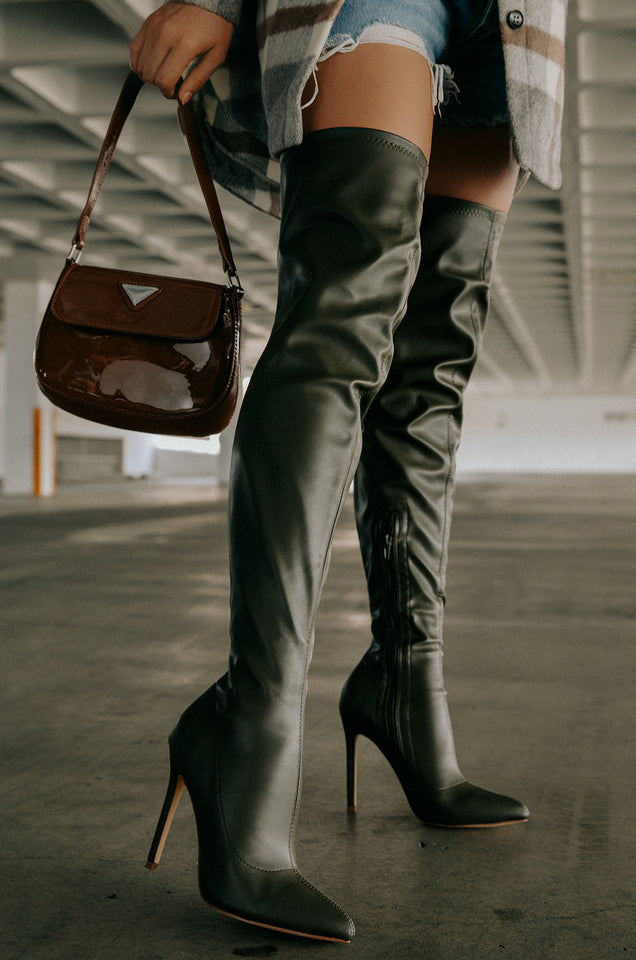 Load image into Gallery viewer, Sultry Touch - Brown PU
