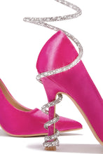 Load image into Gallery viewer, Pink Pumps
