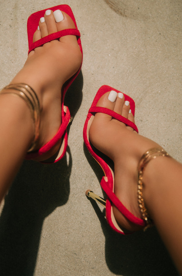 Load image into Gallery viewer, Women Wearing Red Heels
