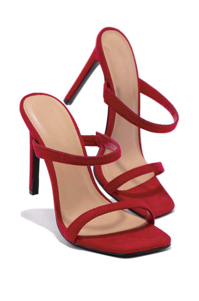 Load image into Gallery viewer, Slip-On Red Heels
