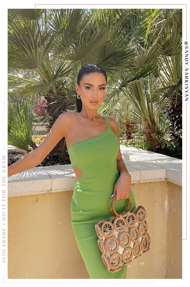 Load image into Gallery viewer, Model Wearing Lime Green Bodycon with Summer Straw Bag

