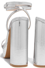 Load image into Gallery viewer, Silver-tone Block Heel 
