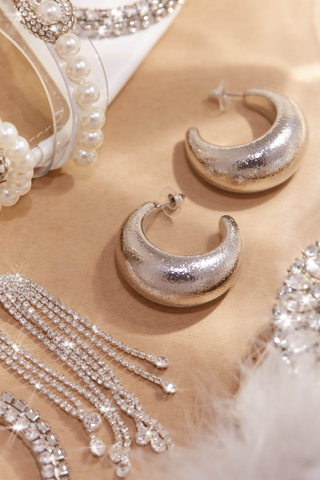 Load image into Gallery viewer, Silver Hoop Earring
