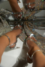 Load image into Gallery viewer, Silver-Tone Single Sole Heels
