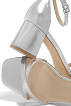 Load image into Gallery viewer, Silver Open Toe Block Mid Heels
