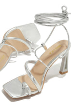 Load image into Gallery viewer, Dreamy Romance - Silver
