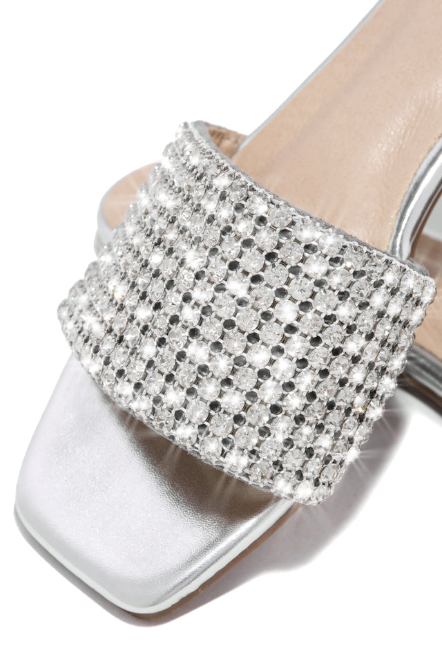 Load image into Gallery viewer, Shiny Metallic Embellished Sandals
