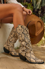 Load image into Gallery viewer, Faux Suede Hat
