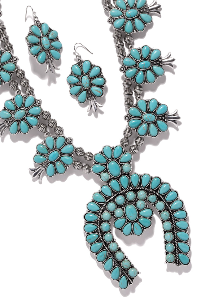 Load image into Gallery viewer, Blue Statement Necklace
