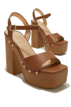 Load image into Gallery viewer, Tan Chunky High Heels

