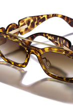 Load image into Gallery viewer, Tortoise Gold Tone Detail Sunglasses 
