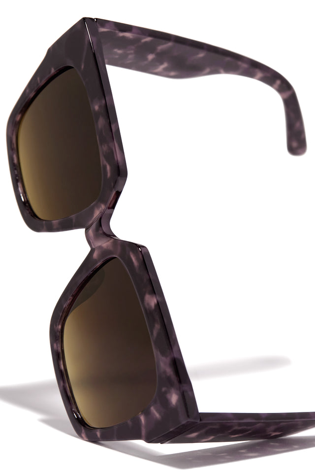 Load image into Gallery viewer, Tortoise Sunglasses
