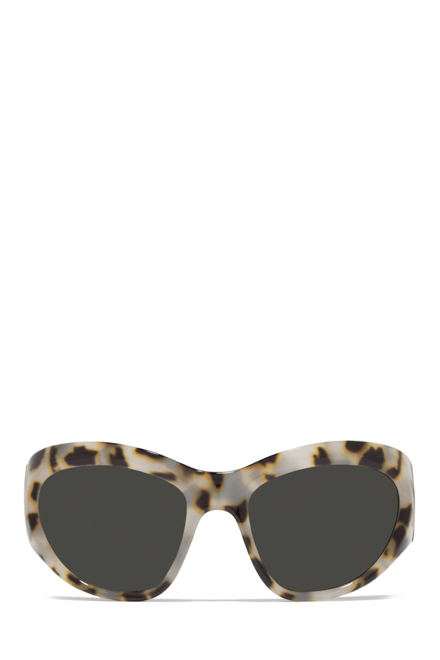 Load image into Gallery viewer, Tortoise Oversized Alien Sunglasses
