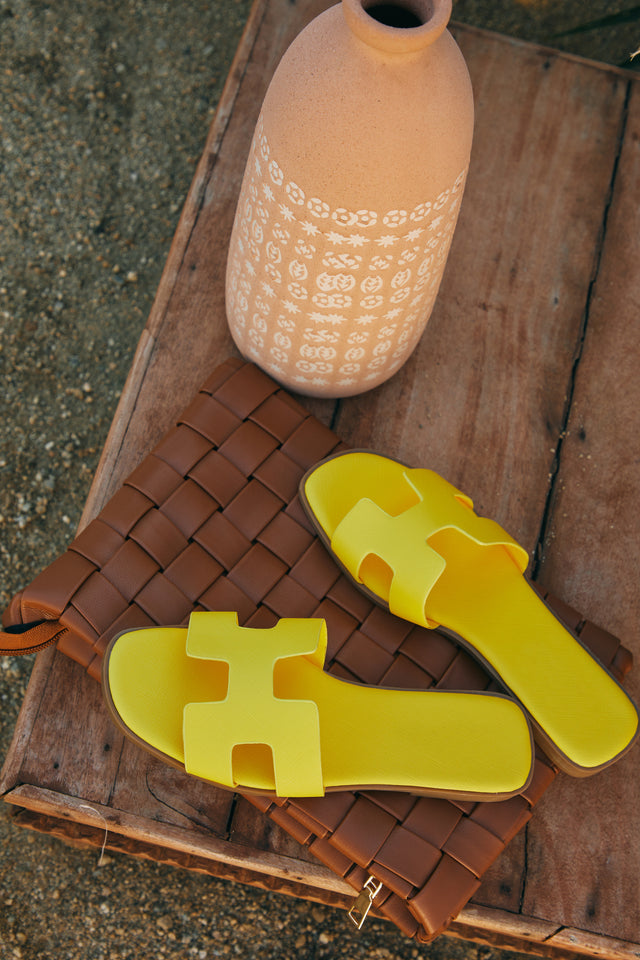 Load image into Gallery viewer, Yellow Sandals
