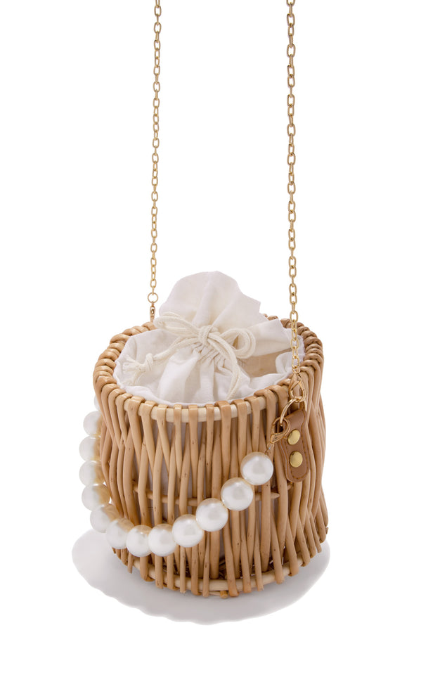 Load image into Gallery viewer, Natural Straw Bucket Bag with Pearl Handle
