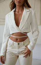 Load image into Gallery viewer, White Crop Blazer
