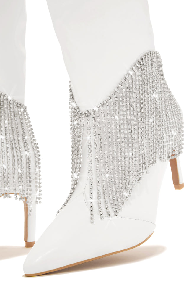 Load image into Gallery viewer, Silver Fringe White Boot
