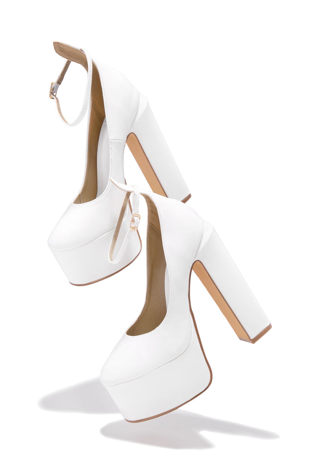 Load image into Gallery viewer, White Heel With Adjustible Strap 

