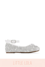 Load image into Gallery viewer, White Embellished Flats 
