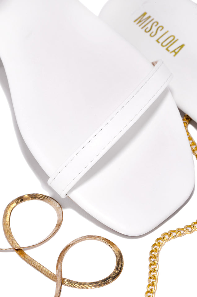 Load image into Gallery viewer, Perfect Affair Gold Chain Sandals - White
