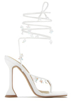 Load image into Gallery viewer, White Single Sole Heels
