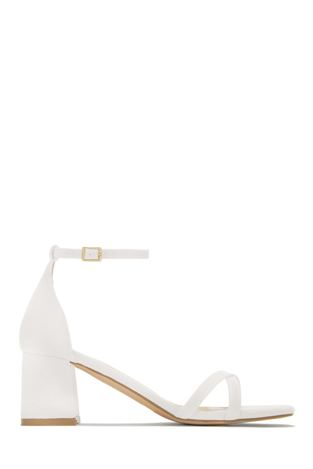 Load image into Gallery viewer, White Single Sole Chunky Heels
