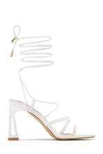 Load image into Gallery viewer, Dreamy Romance - White
