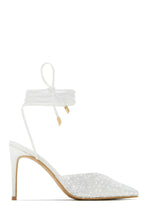 Load image into Gallery viewer, White Embellished Pumps
