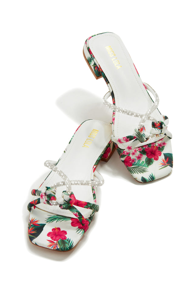 Load image into Gallery viewer, White Floral Embellished Slip On Sandals
