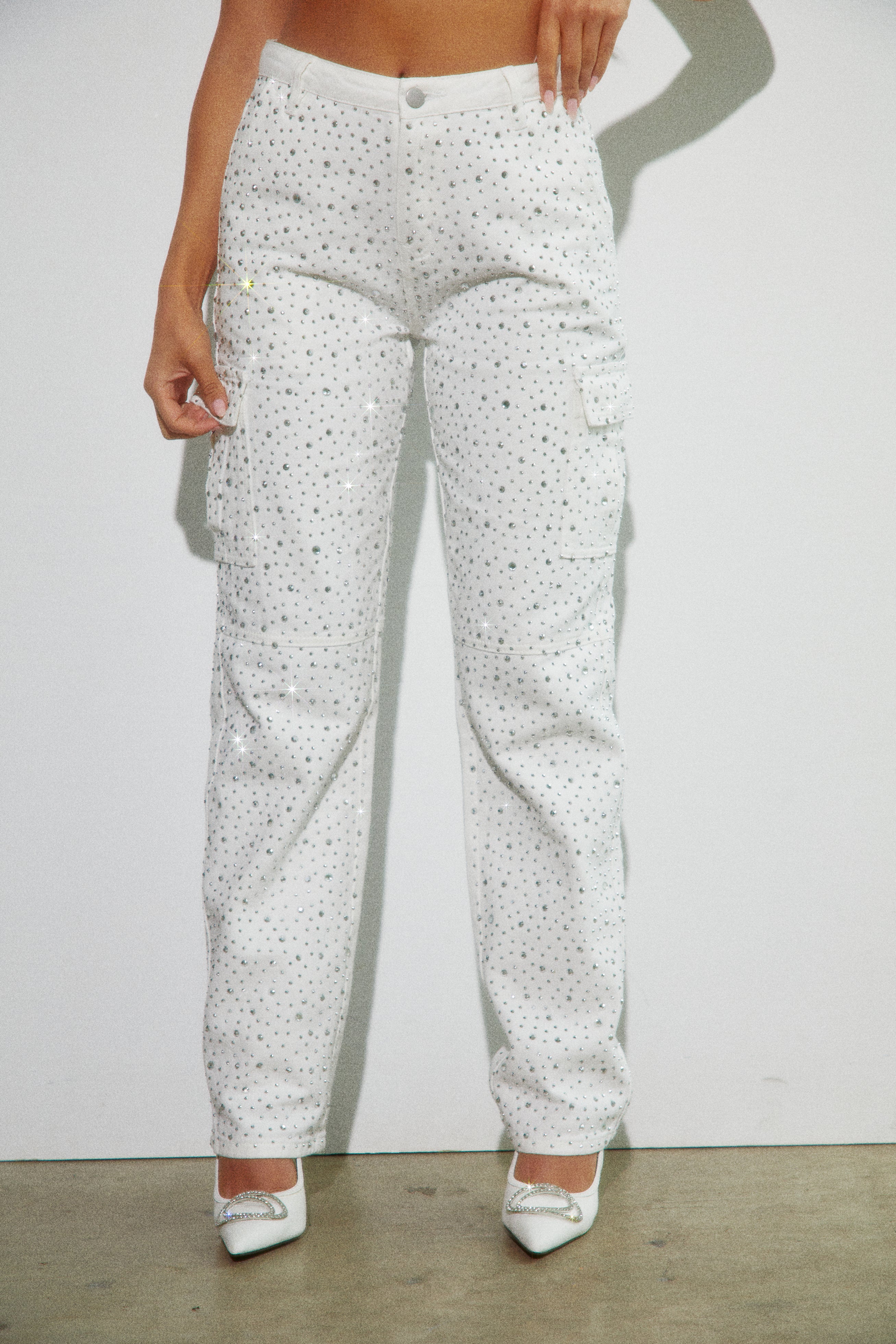 Kyana Embellished Cargo Pants - White