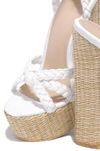 Load image into Gallery viewer, White Faux Raffia Heel 
